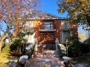 Super Cosy 8Bed & 6Bath in Vancouver heart near to airport